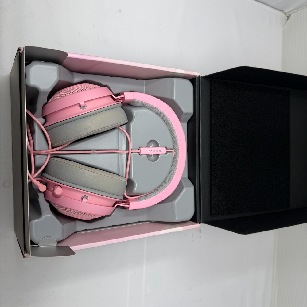 Razer Kraken | Rose Quartz | Gaming Headset - Picture 10 of 11